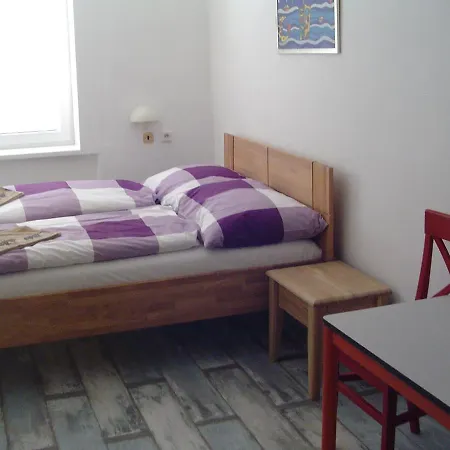 Hostel Red House